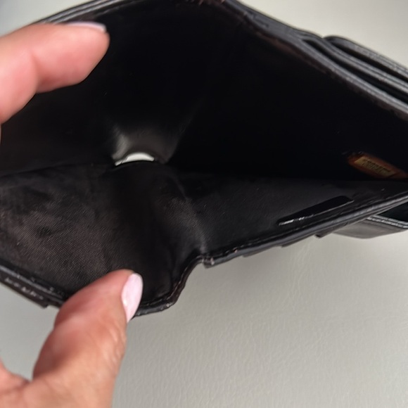 Authentic Chanel Small Wallet - Picture 4 of 8